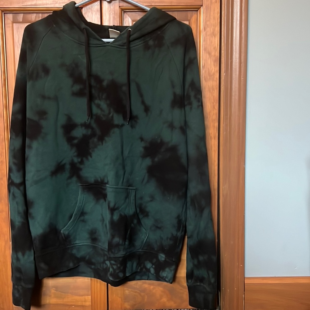 Large Zine black/dark green tie dye light wear hoodie